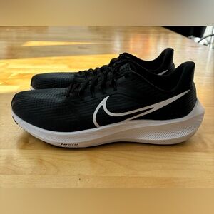 Nike Pegasus 39 Size 10
